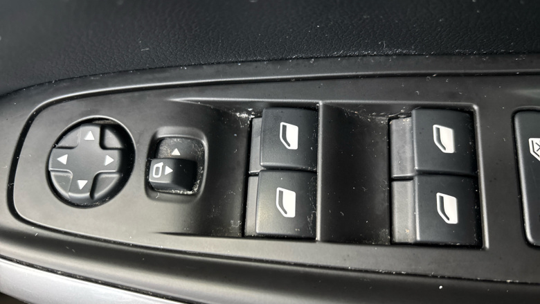 Vauxhall Grandland 1.2 Turbo Ultimate 5dr Auto Petrol Hatchback